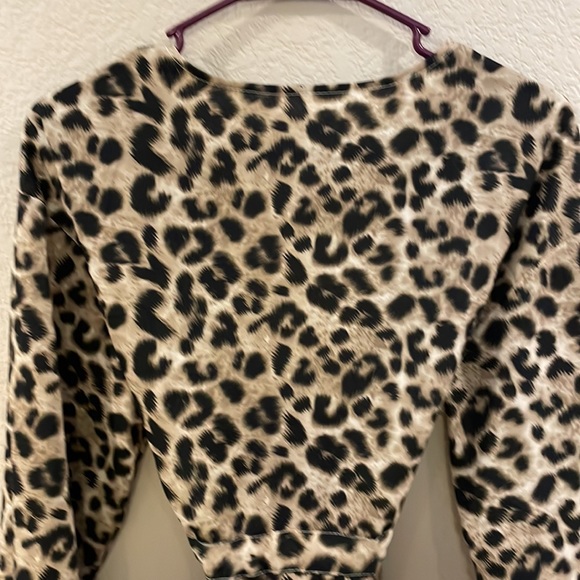 Leopard Print Robe - Picture 7 of 7